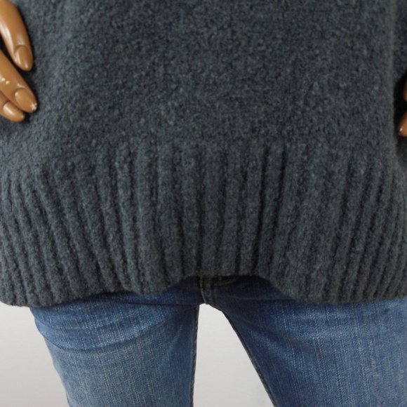 EXPRESS Top XS Casual Gray Boucle Sweater Hi/Low - Picture 4 of 10